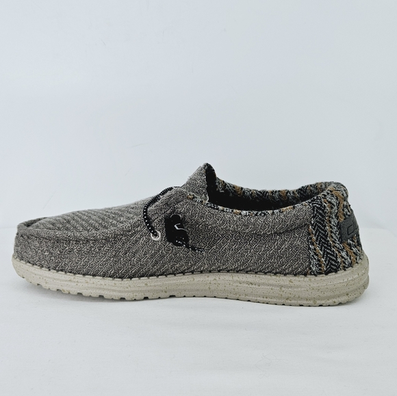 Hey Dude Wally Baja Blanket Slip-On Shoe in Gray Size 10 - Picture 4 of 15